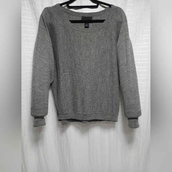Cynthia Rowley Sweaters - Cynthia Rowley 100% Merino Wool Scoop Neck Dolman Sleeve  Sweater. Ladies Size M